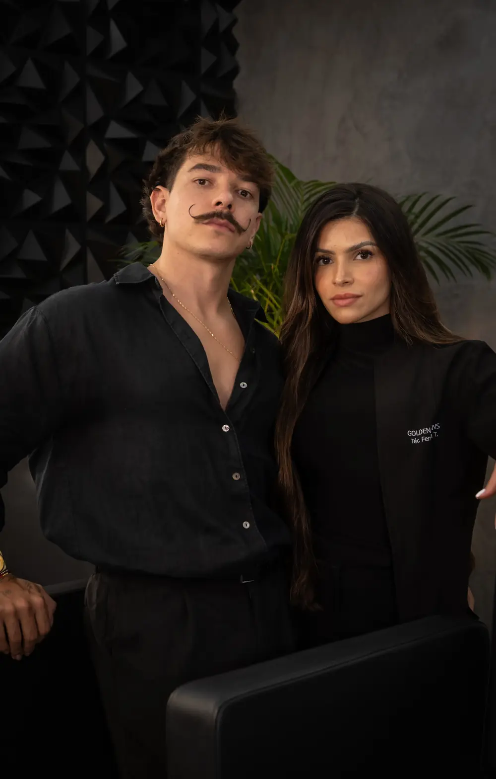 Peddro Lorenzo y su pareja en Golden Brows